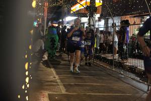 BIB: 3374, 227
                            <button type="button" onclick="openModal(26220355)" class="btn btn-primary btn-sm float-right btn-popup" data-toggle="modal" data-target=".modal-high-quality">
                        <i class="fas fa-shopping-cart"></i> Add to Cart
                    </button>
                                            <button type="button" onclick="isThisMe(26220355, true)" class="btn btn-success btn-sm float-right btn-popup btn-isme hidden" data-toggle="tooltip" data-placement="bottom" title="นี่คือรูปของคุณใช่ไหม คลิกที่นี่เพื่อเอาเข้าอัลบั้ม">
                        <i class="fas fa-plus"></i> Add to album
                    </button>
                    <button type="button" onclick="isThisMe(26220355, false)" class="btn btn-warning btn-sm float-right btn-popup btn-isnotme hidden">
                        <i class="fas fa-ban"></i> Remove from album
                    </button>